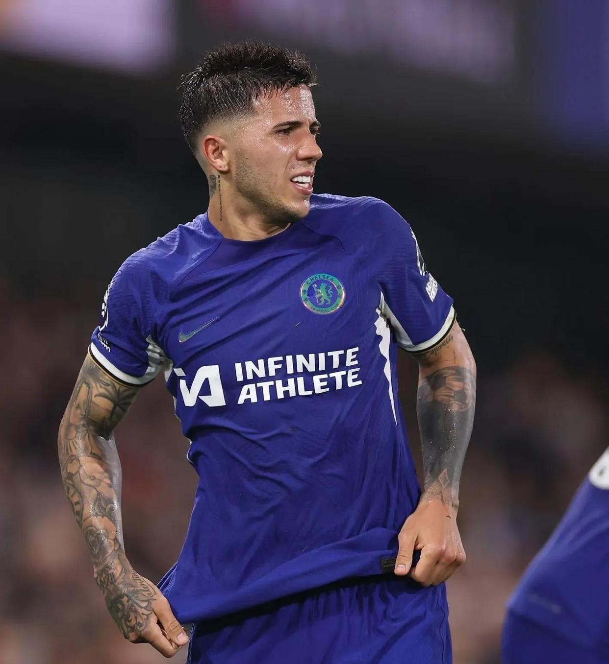 关于切尔西主场反弹，恩佐中场表现抢眼的信息