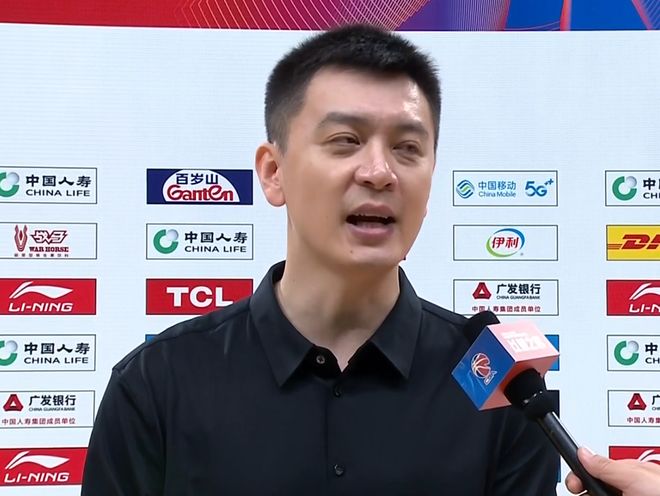 华体会_杨鸣临场调整及时，辽宁队逆转走势